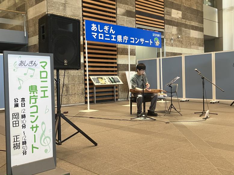会場前方より
